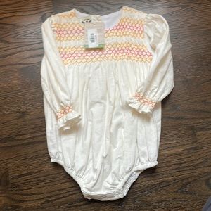 Hayes-white cord with smoked details